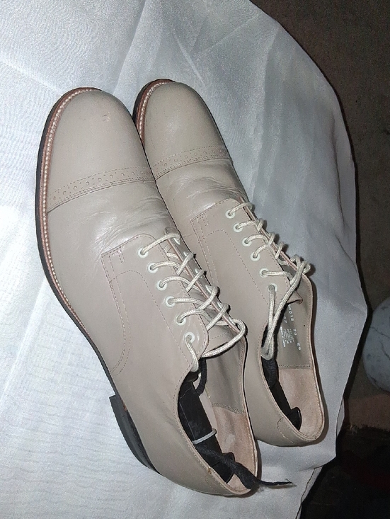 Stacy Adams Other - Stacy Adams Men's Lace-Up Oxfords in Light Taupe